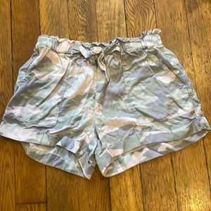 Aerie high waist camo shorts, medium